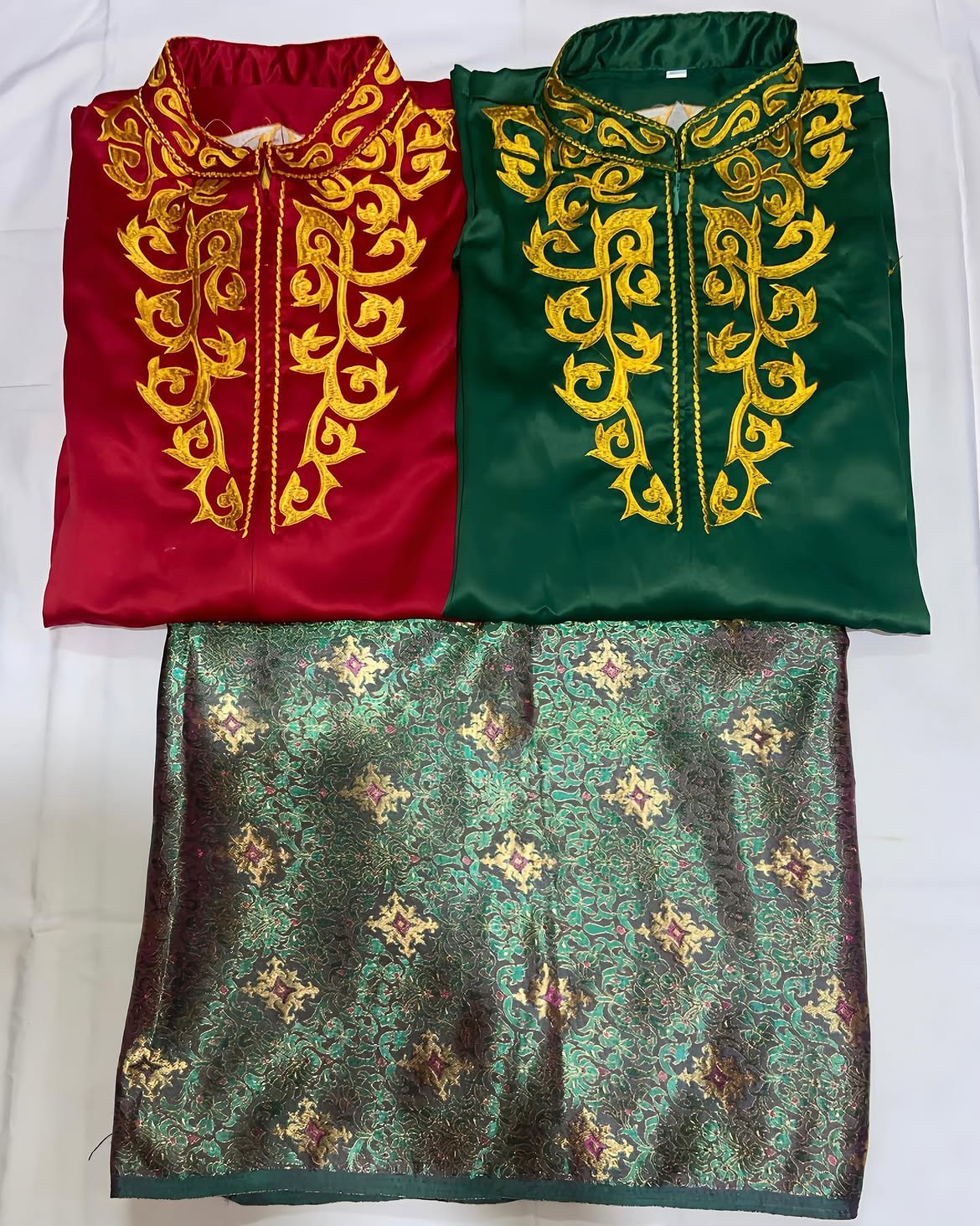 SBJ-005 — Merah Cabai - Hijau Botol